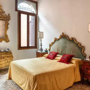 Luxury Venetian Venise